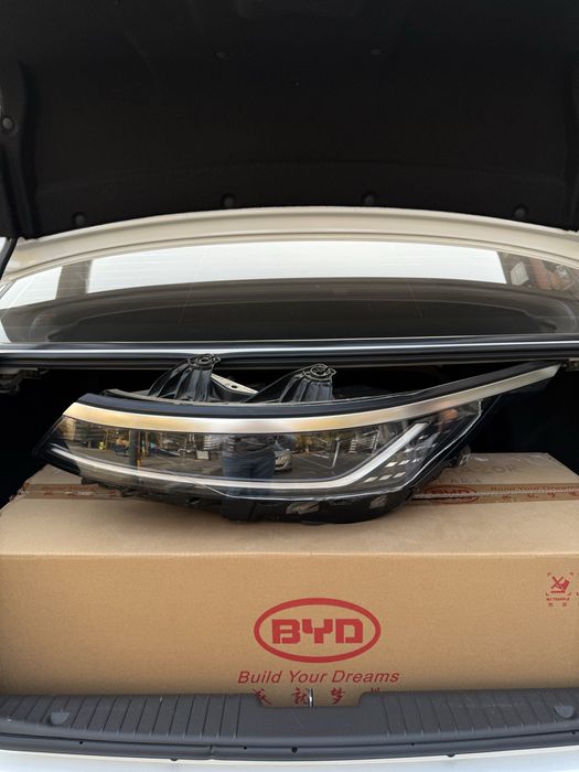 Продается левая передняя фара на BYD CHAZOR DM-I