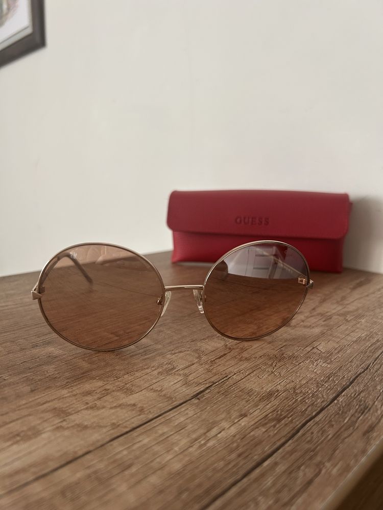 Слънчеви очила Guess