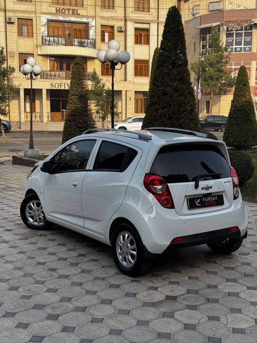 Nasiyaga sotiladi Spark 4 AT 2022-Yil