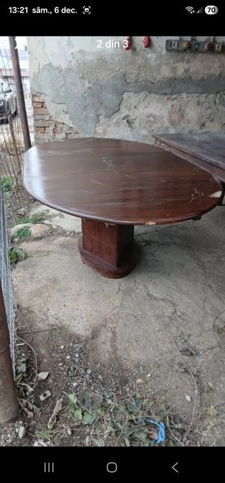 Vând masa ovala extensibila preț 500 lei am 6 bucăți