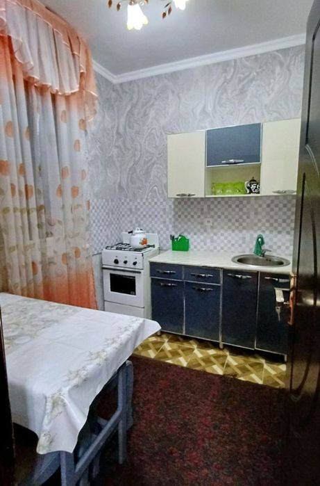 ЗЕРКАЛКА, 50м²,Чиланзар, 2\3\4,Продаётся Квартира,Ор:Бокс Школа