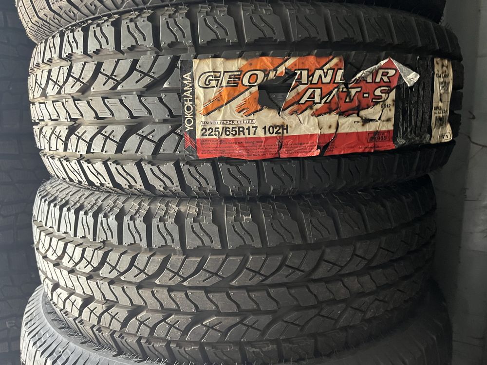 225/65r17 Yokohama G012
