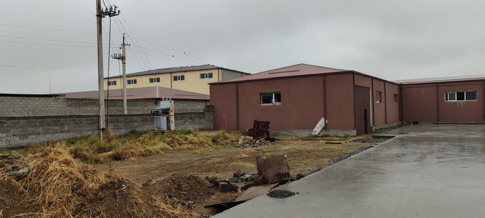 Noturar joy sotiladi