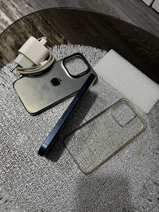 Iphone 15 Pro nou 128gb baterie 100 cicluri incarcare 47