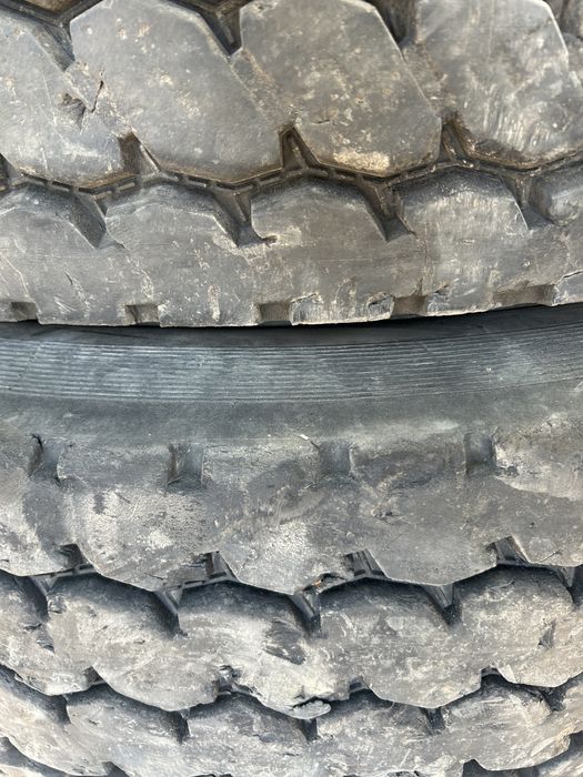 Продам резину 6 штук