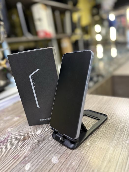 !ЧИСТО НОВ! Samsung S25 Plus 512GB