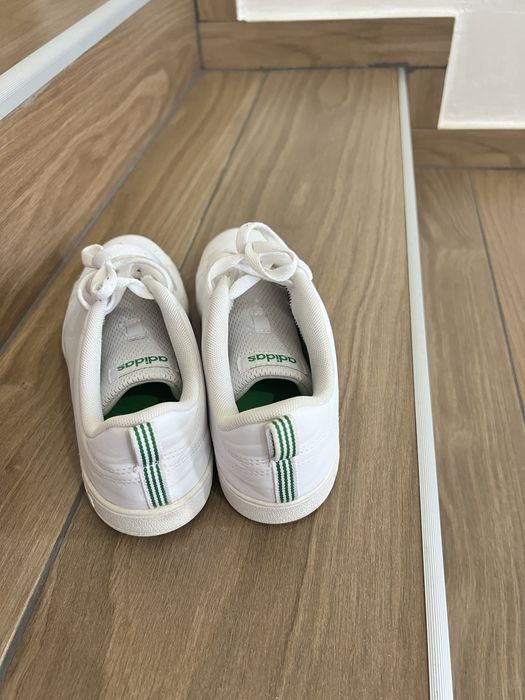 Оригинални кецове Adidas