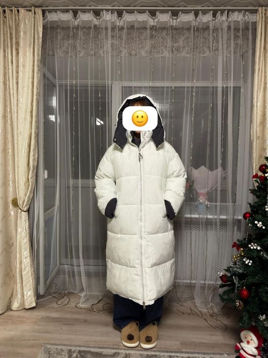 Зимняя куртка новая белая