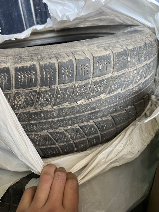 215/60/16 зимни 3шт без камер