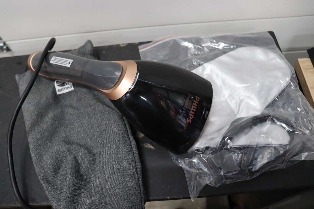 Уред за гладене с пара, Вертикална ютия PHILIPS Steam&Go GC365 , 1300W