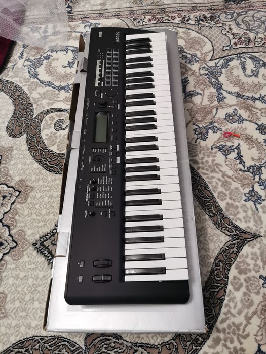 Korg kross 2 sotiladi