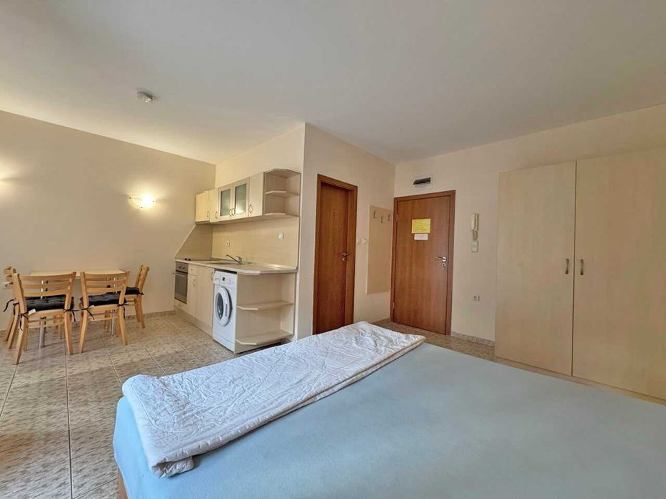 Продава се Едностаен апартамент в к.к. Слънчев бряг - 42 кв.м за 1393 €/кв.м - Снимка #3