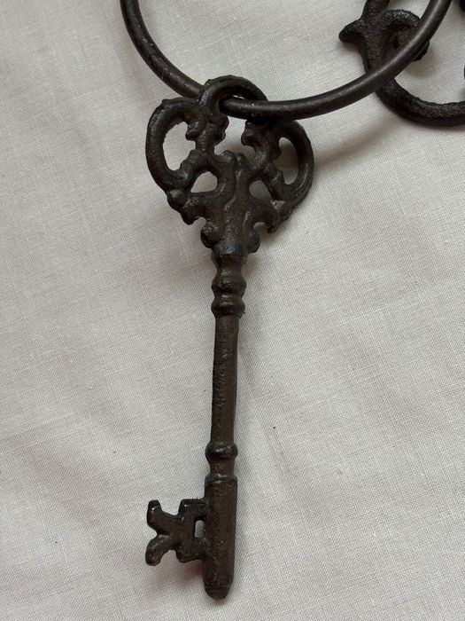 Декоративни винтидж ключове с халка