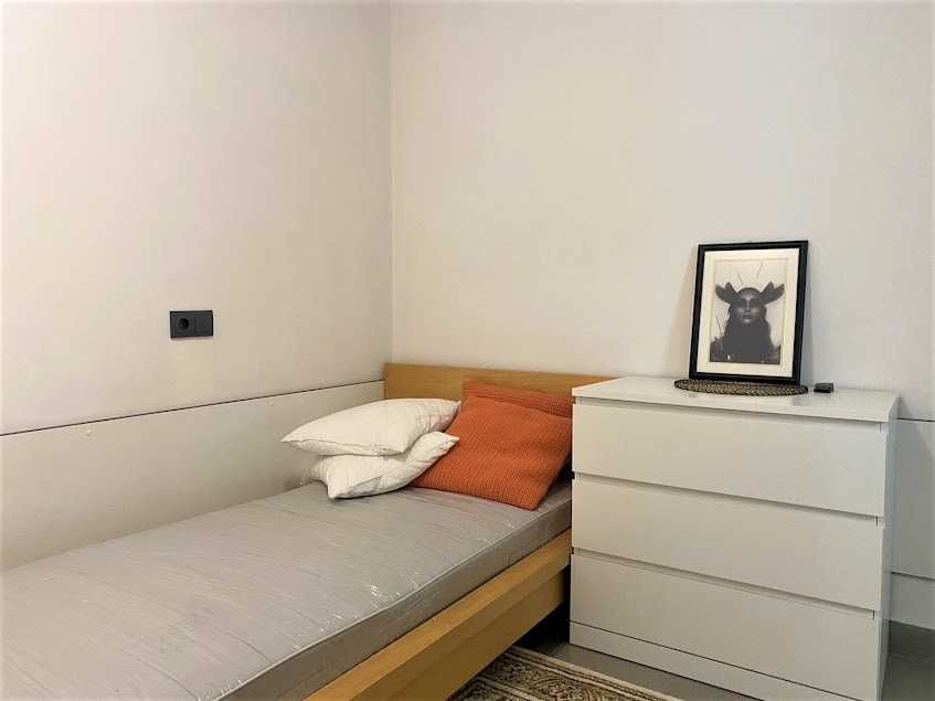 Дава се под наем Едностаен апартамент в София, Център - 19 кв.м за 254.49 € - Снимка #1