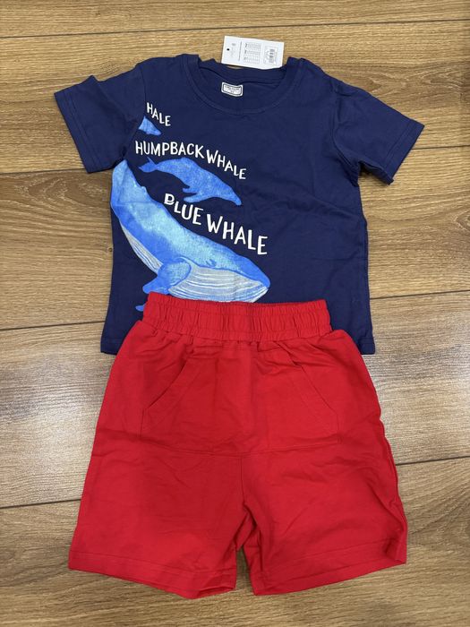 Новый Костюмчик на 2-3 года, в садик