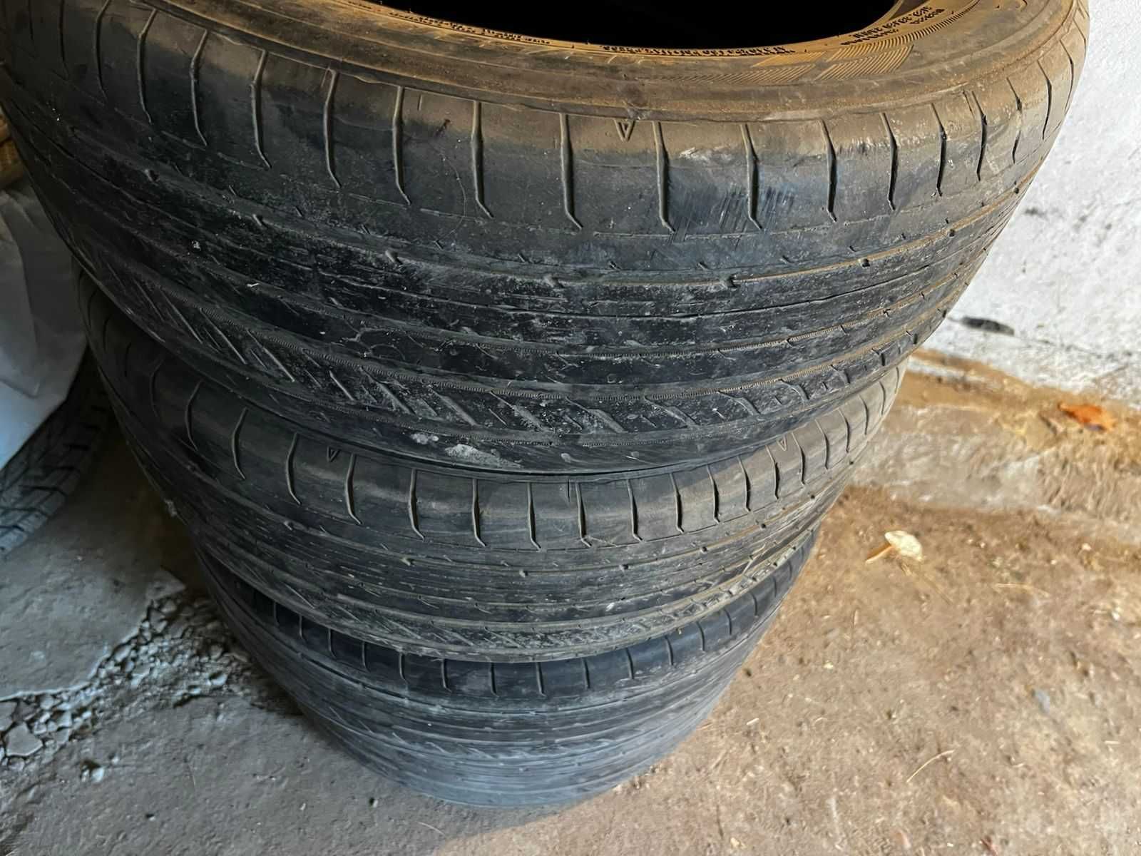 Продаётся летние шины 215/55/17