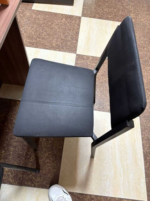 Продам офисные стулья недорого