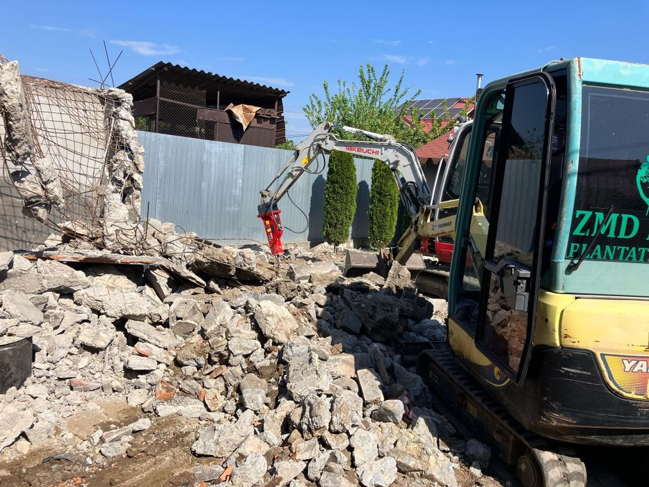 Executăm săpături,  demolări  , picon  etc
