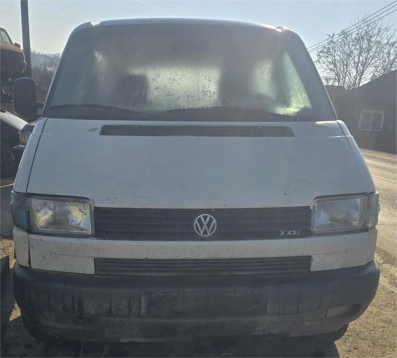Dezmembram T4 2,5 TDI Diesel 2003