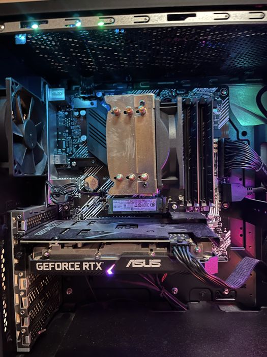 Геймърски компютър 3060ti ryzen 7 5700x