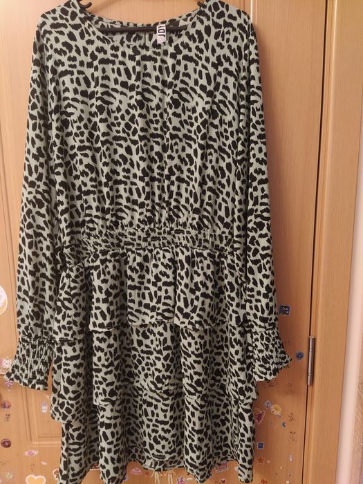 Дамска рокля с воали