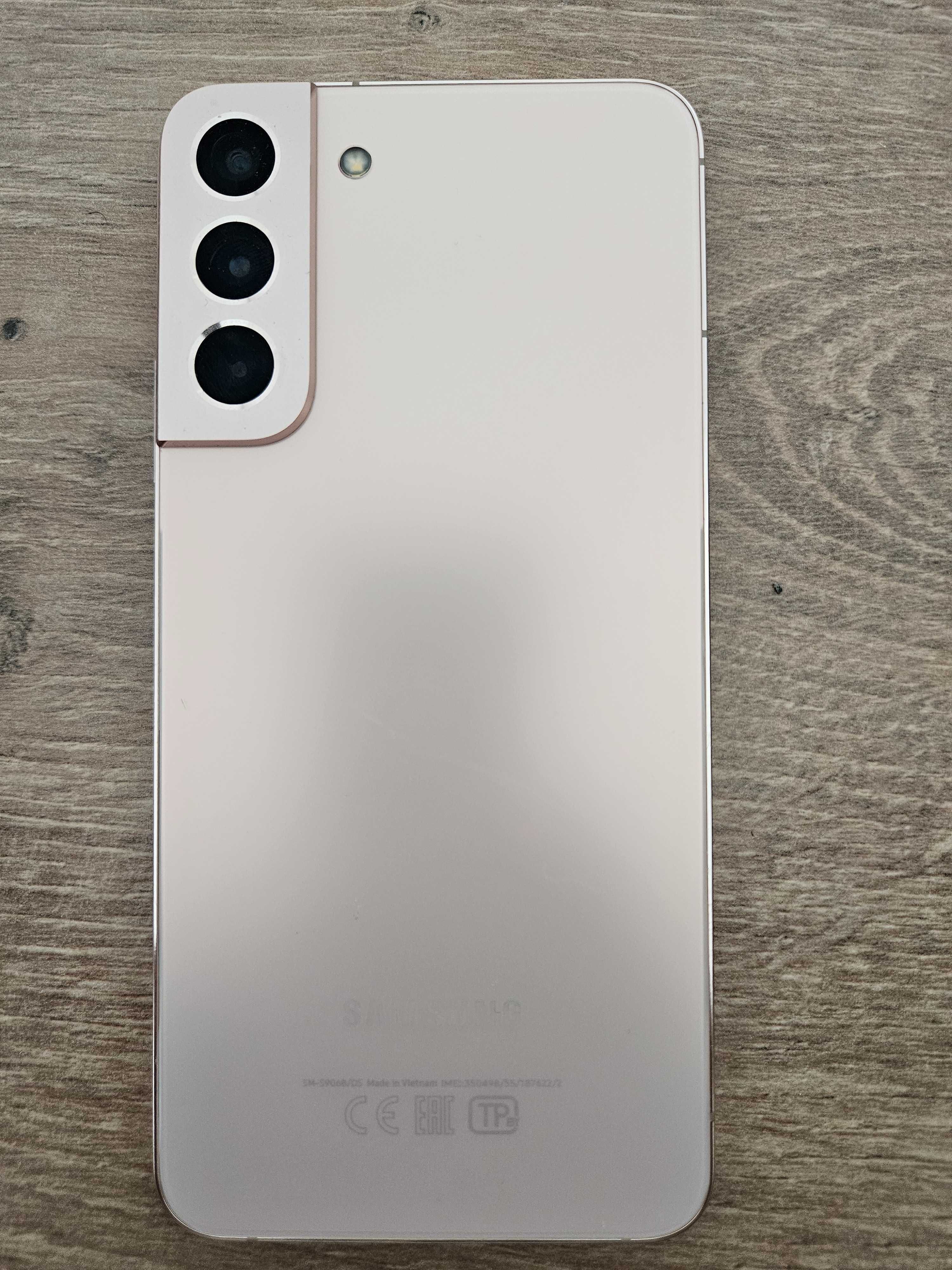 Продаю Samsung S22+ в идеальном состоянии