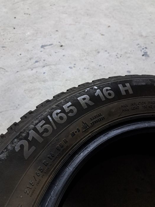 2 anvelope iarnă 215 65 r16 Semperit