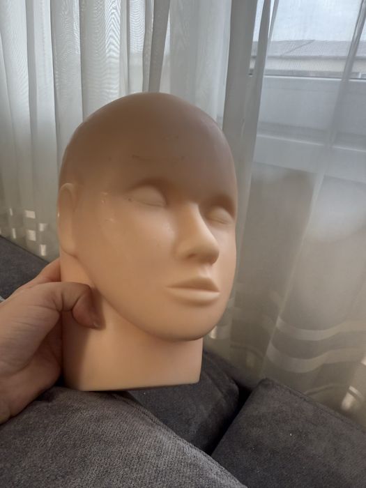 Manichin pentru exerciții extensii de gene – stare impecabilă!