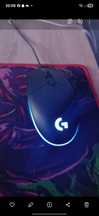 Mouse logitech g102