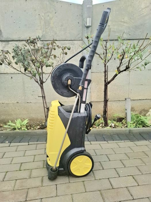 Vând aparat cu presiune profesional Karcher Xpert HD 7140