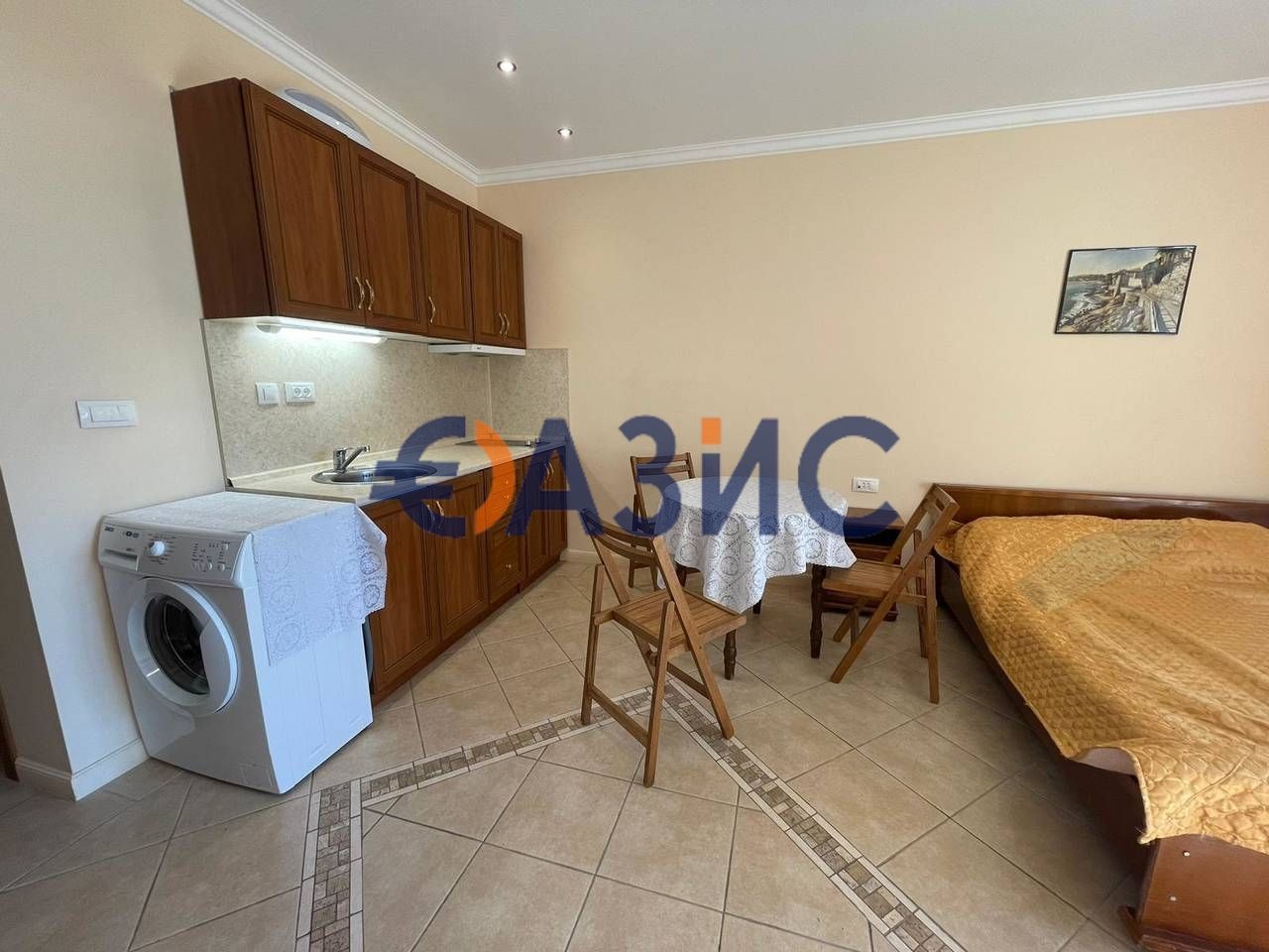 Продава се Едностаен апартамент в Созопол - 43 кв.м за 1768 €/кв.м - Снимка #3