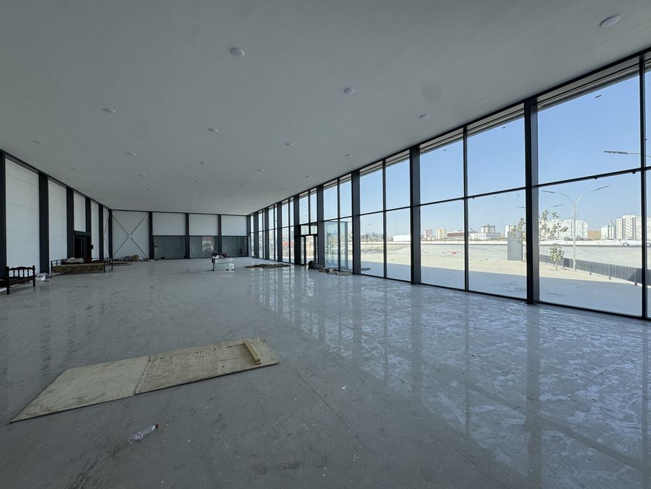 Автосалон, Сдается в аренду