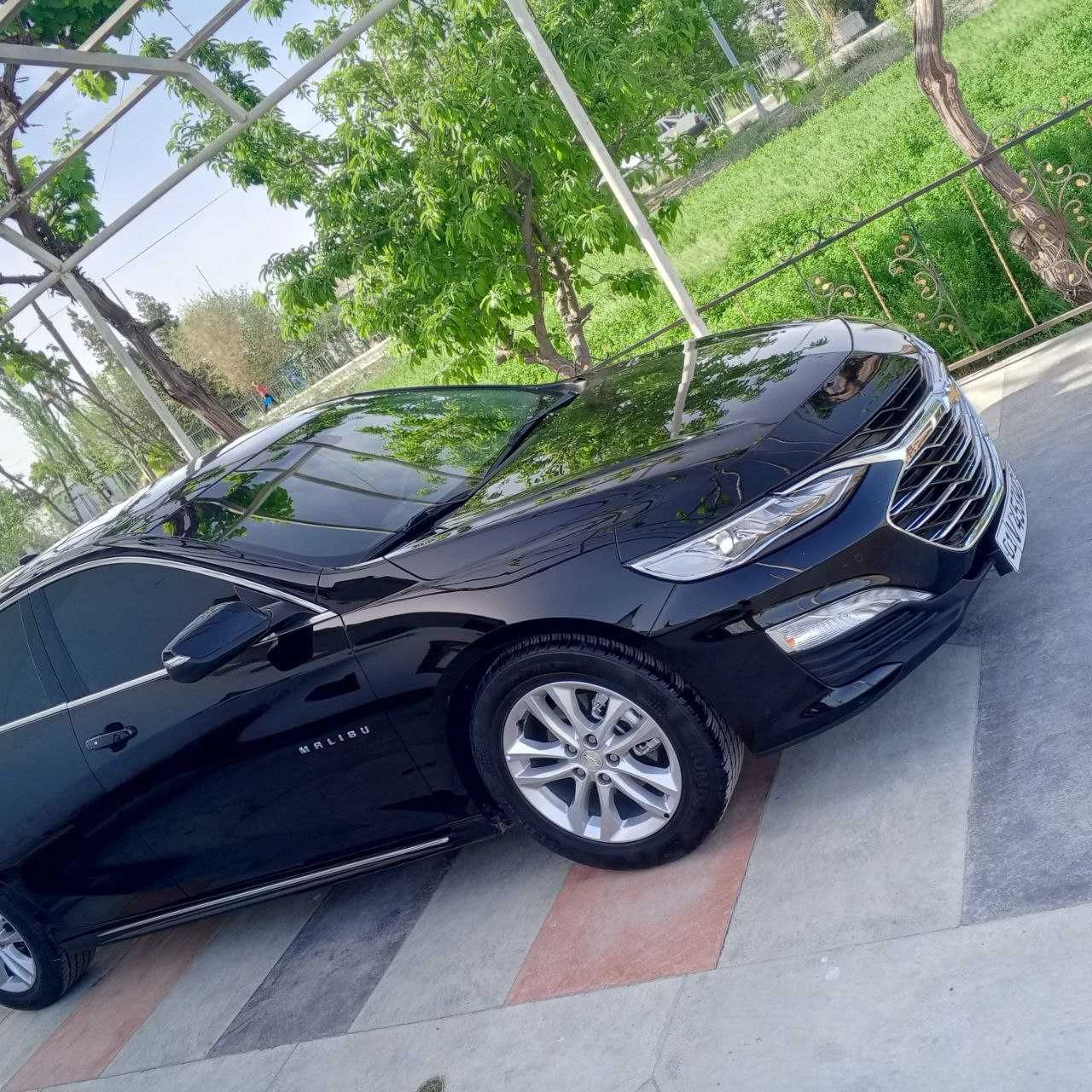MALIBU 2 2.4 sotiladi