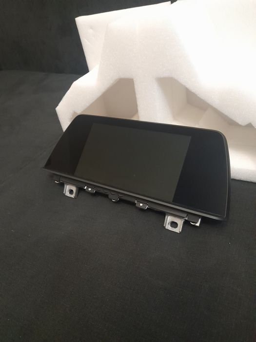 Vând display navigatie bmw f30 lci 2017  entry_nav în stare perfecta