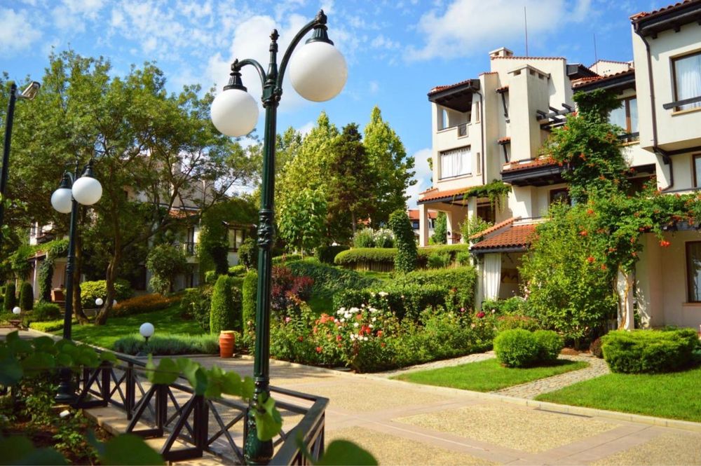 Нощувки комплекс Оазис /Лозенец/Oasis Resort and SPA