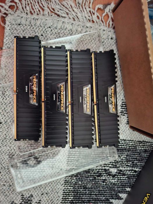 placa de baza msi B550M PRO-VDH cpu ryzen 5900x ram 32giga corsair