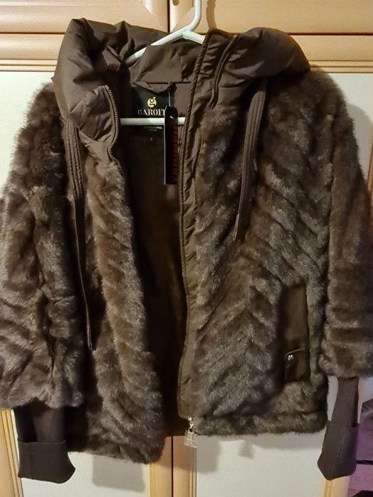 Прекрасно ,красиво,топло яке.