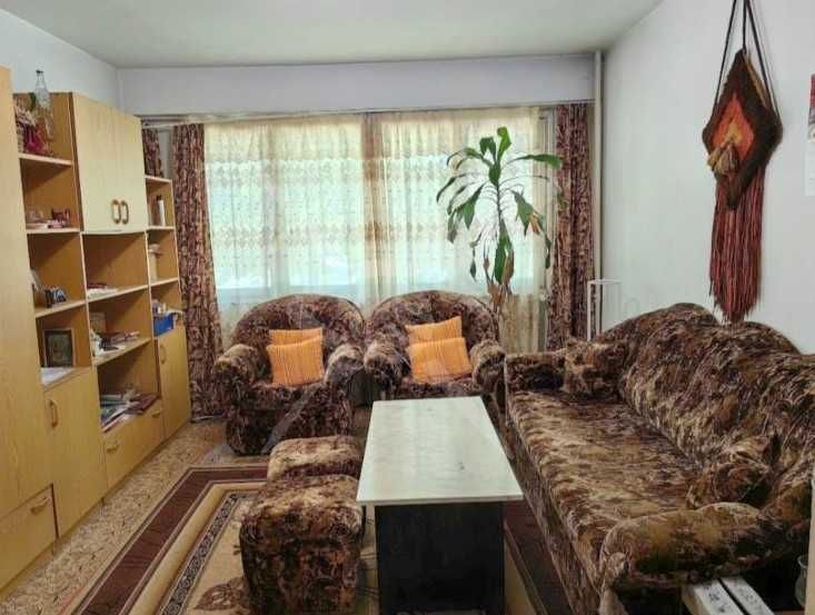 Продава се Многостаен апартамент в Бургас, Изгрев - 75 кв.м за 2000 €/кв.м - Снимка #2