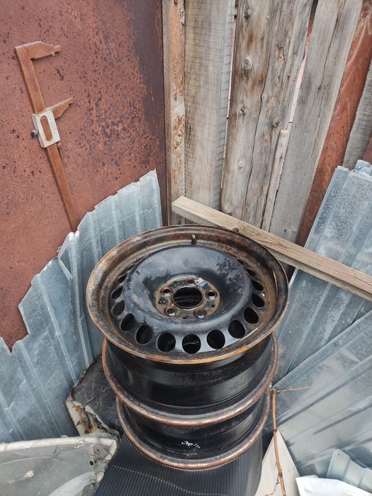 Продам диски Мерседес 16
