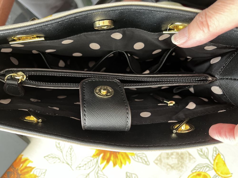 Дамска маркова чанта на Anne Klein