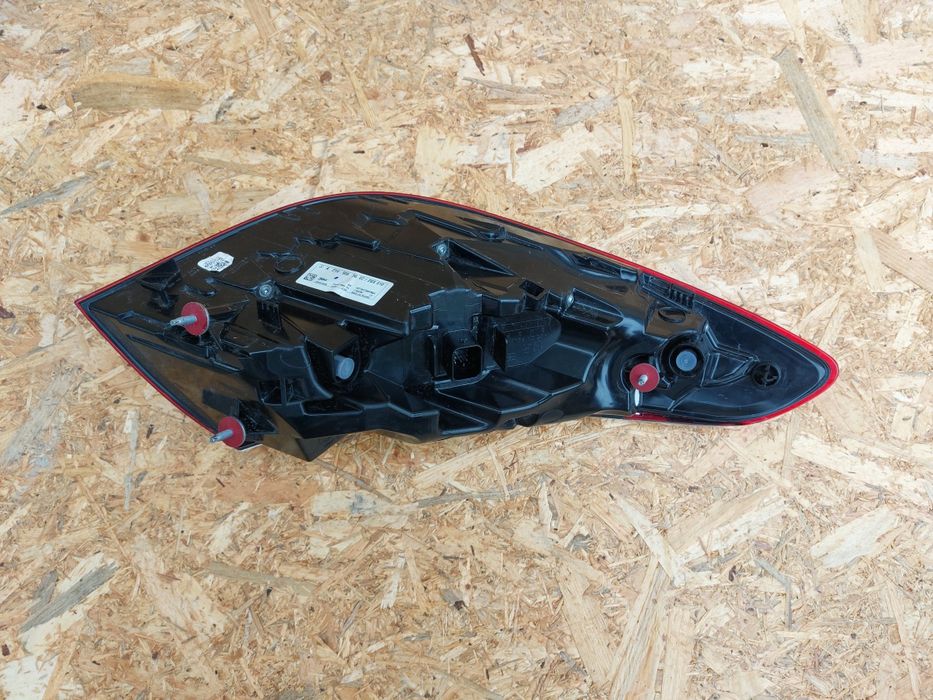 Stop tripla dreapta mercedes e class w214 led original