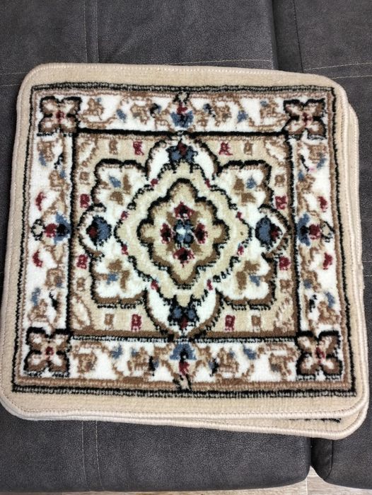 Продам на стулья