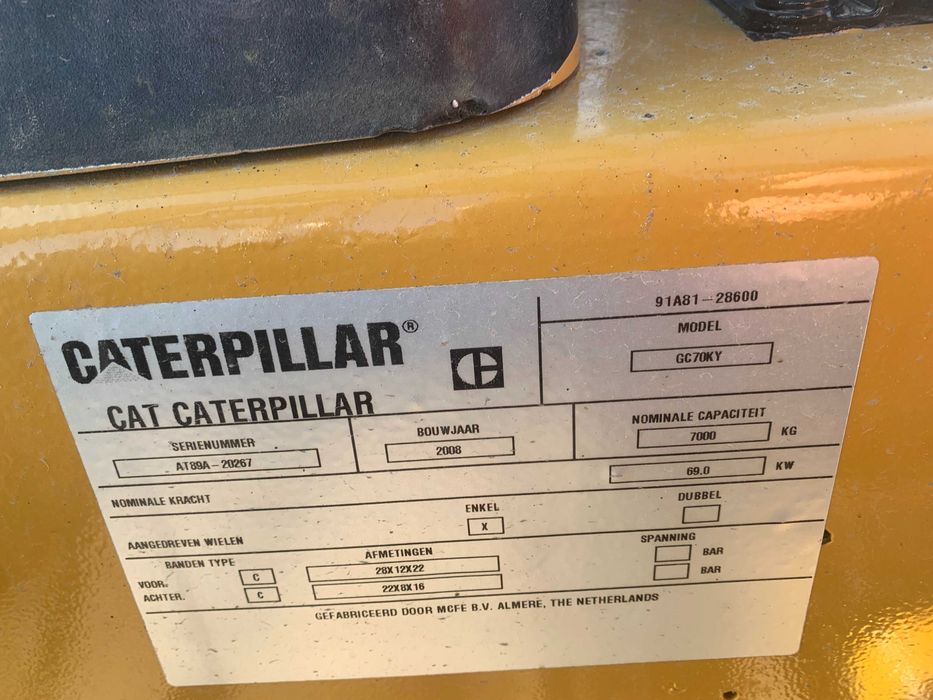 Stivuitor Caterpillar 70