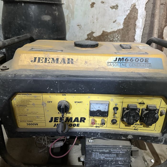 Бензиновый генератор пользавались 5 ,6 раза