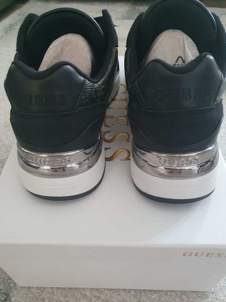 Сникърси GUESS 37 номер