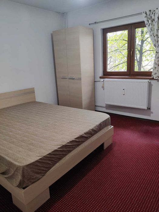 Închiriez apartament trei camere Drumul Taberei Moghioroș Linia 41