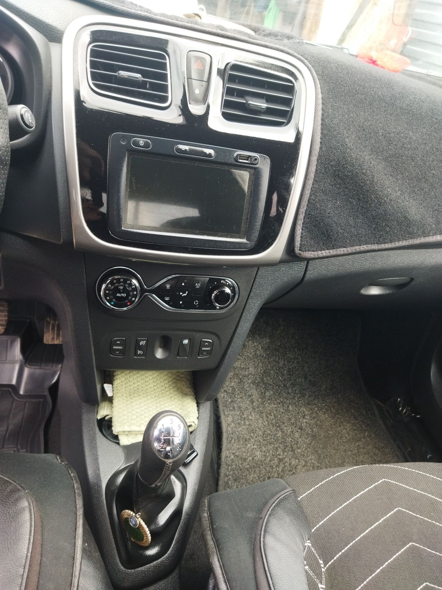 Renault logan stepway