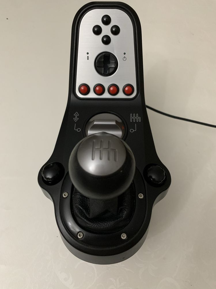 Игровой руль Logitech g25