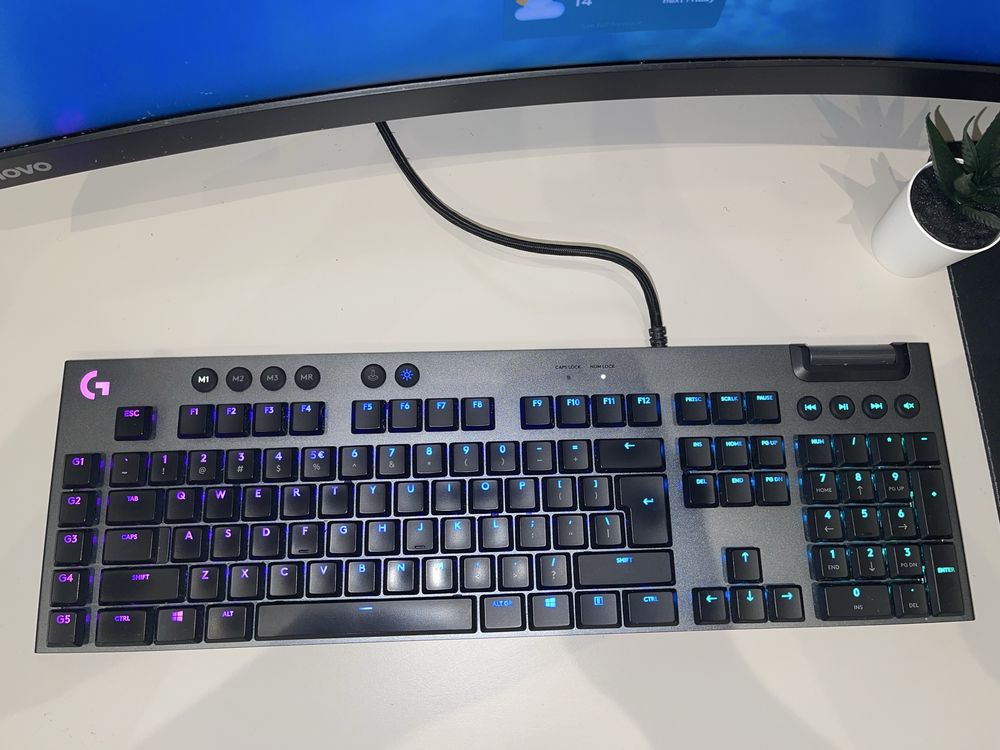 Logitech G815 клавиатура