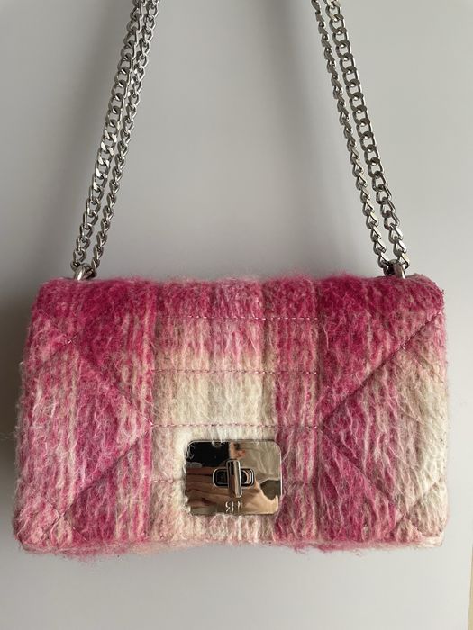 Малка розова пухена чанта Parfois